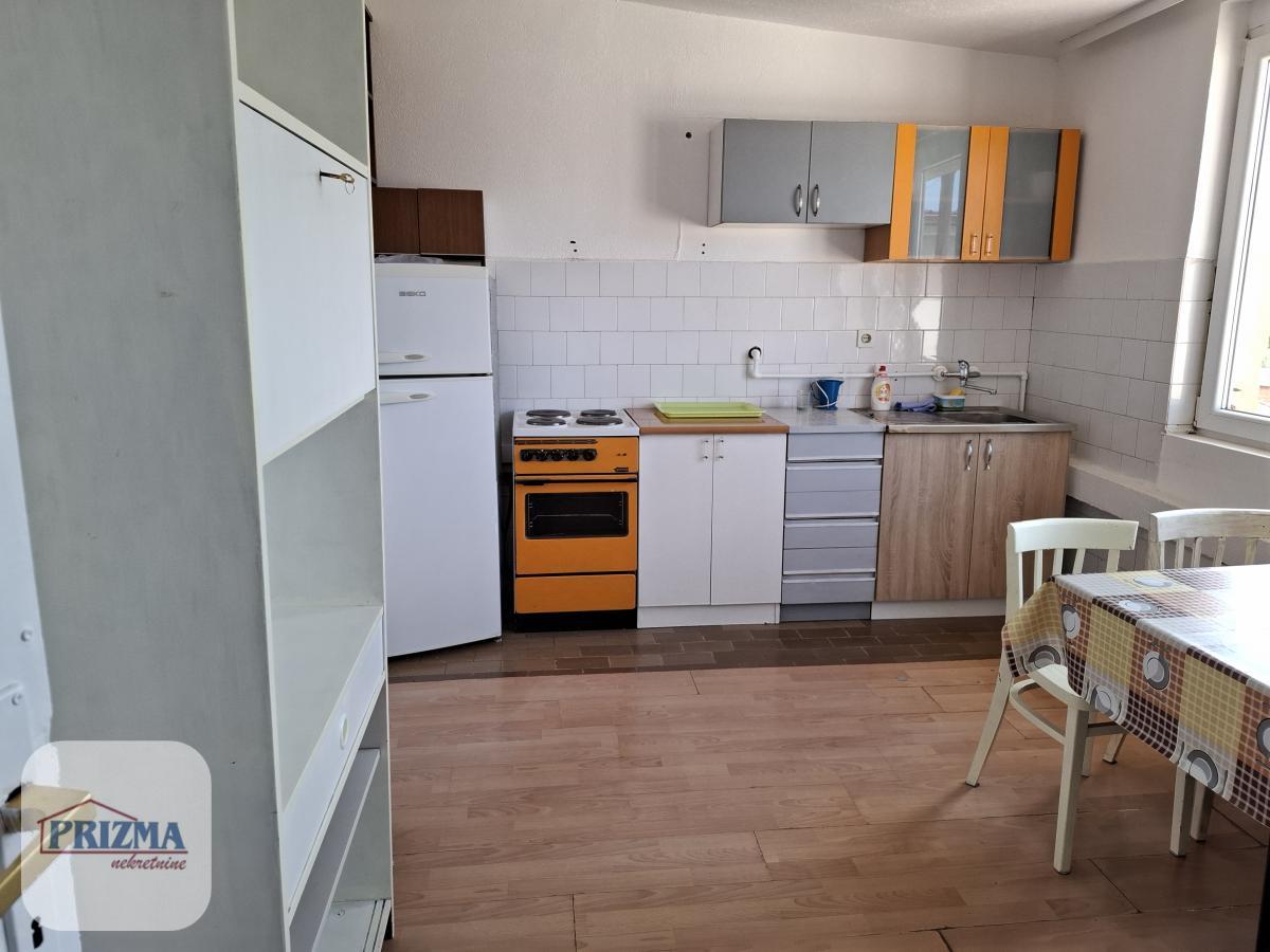 Trosoban stan na prodaju, Centar, Paraćin, 60m², 53.000 €