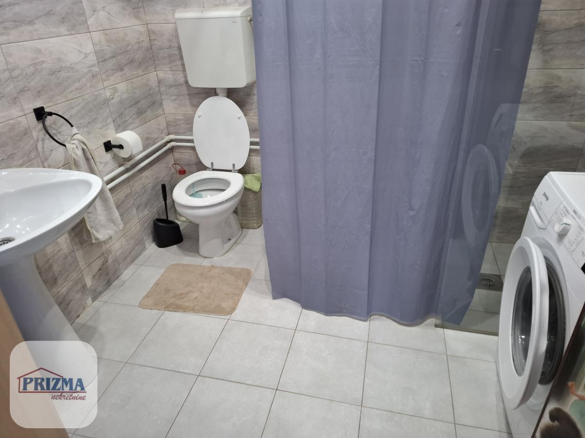 Kuća Prodaja Paraćin  106 m2