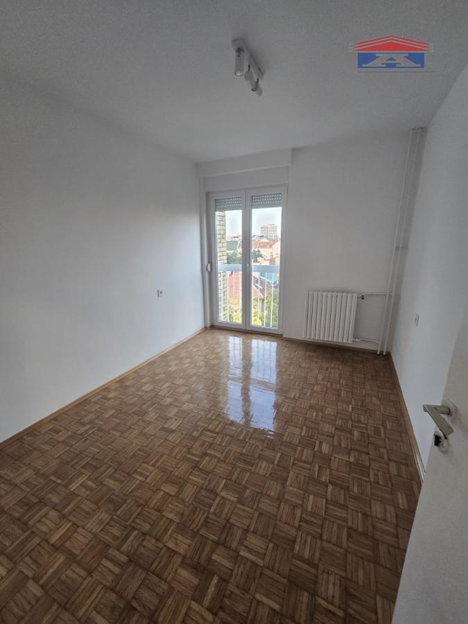 Stan Izdavanje Novi Sad  78 m2