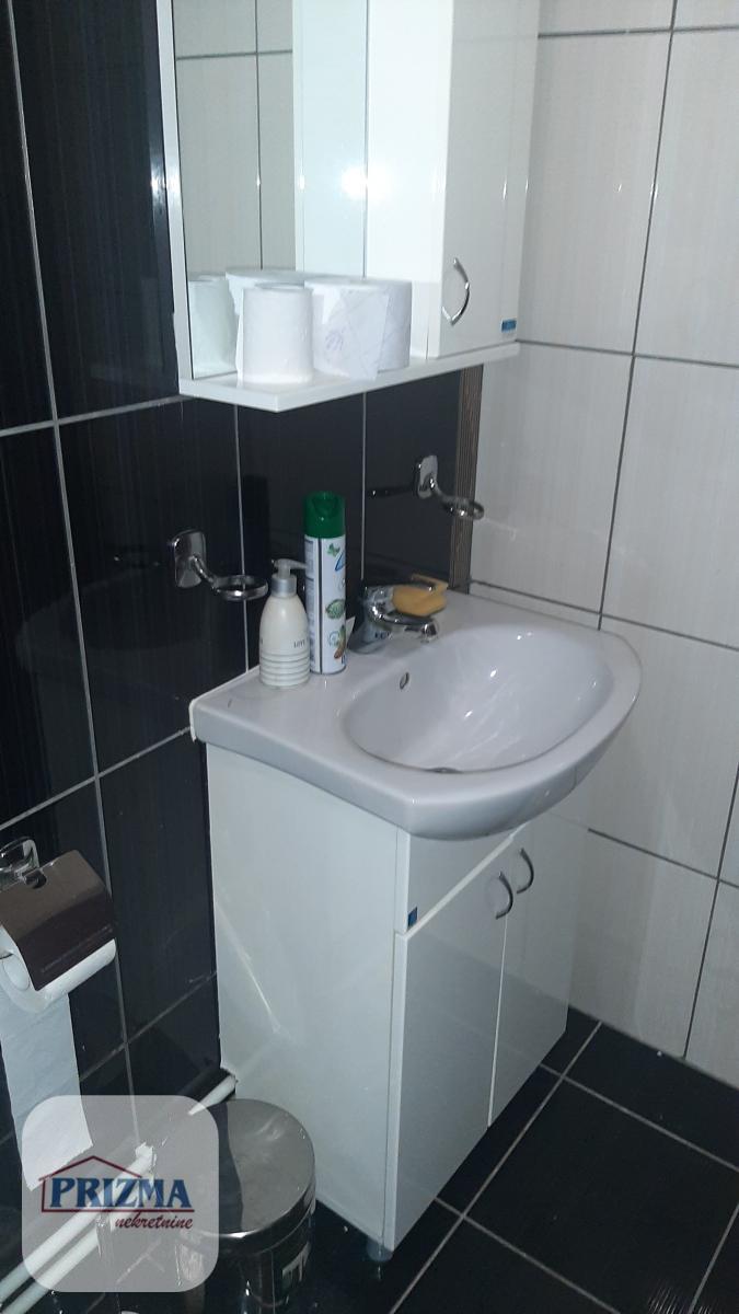 Dvosoban stan za izdavanje, Centar, Paraćin, 57m², 300 €/mes