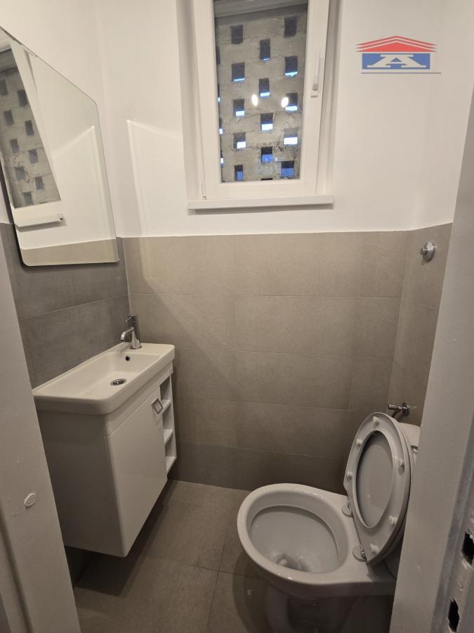 Trosoban stan za izdavanje, Grbavica, Novi Sad, 78m², 700 €/mes