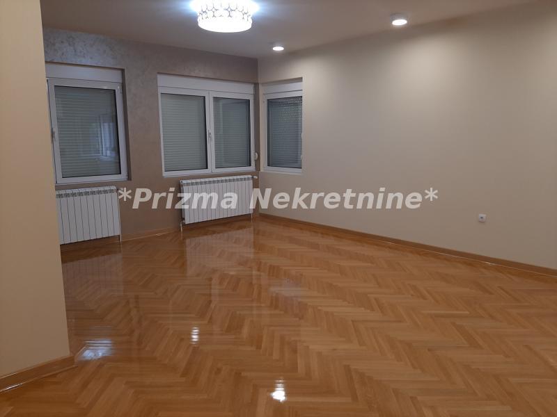 Kuća Prodaja Paraćin Kuća Prodaja Paraćin 192 m2