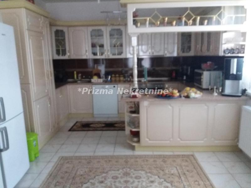 Kuća Prodaja Paraćin Kuća Prodaja Paraćin 288 m2