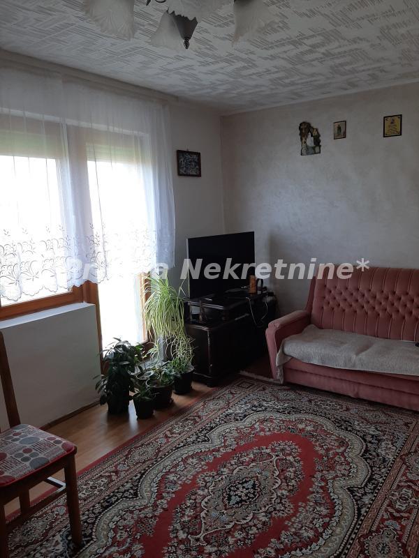 Kuća na prodaju, Gloždak, Paraćin, 200m², 65.000 €