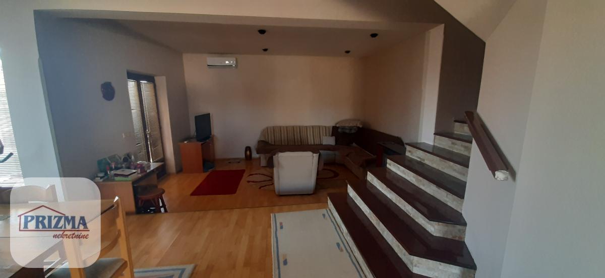 Kuća Prodaja Paraćin  177 m2