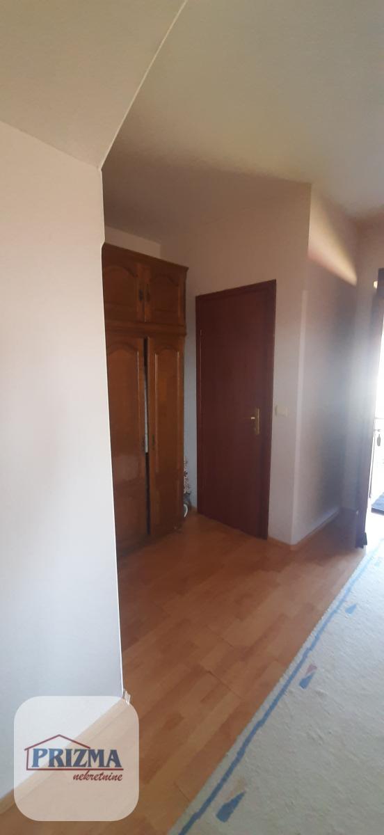 Kuća Prodaja Paraćin  177 m2
