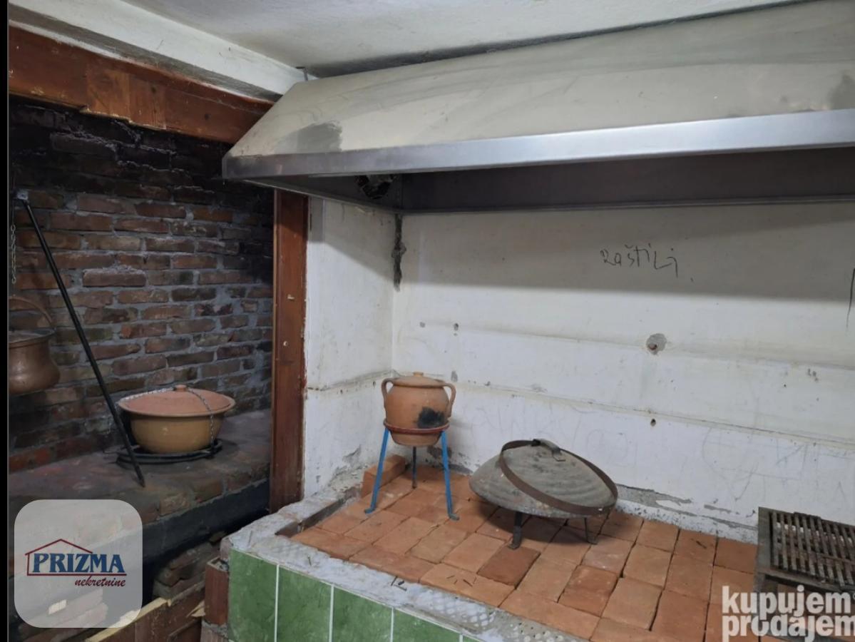 Kuća Prodaja Paraćin  600 m2