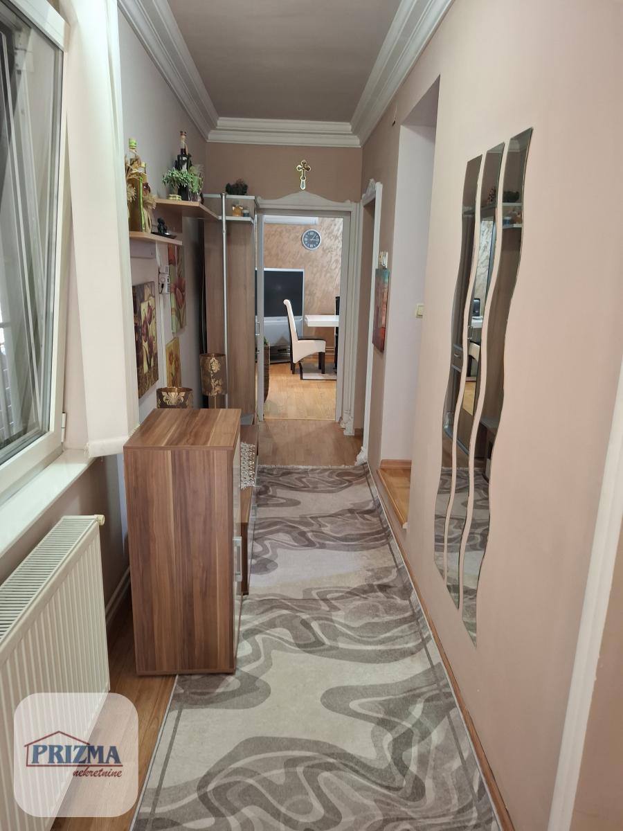 Kuća Prodaja Paraćin  222 m2