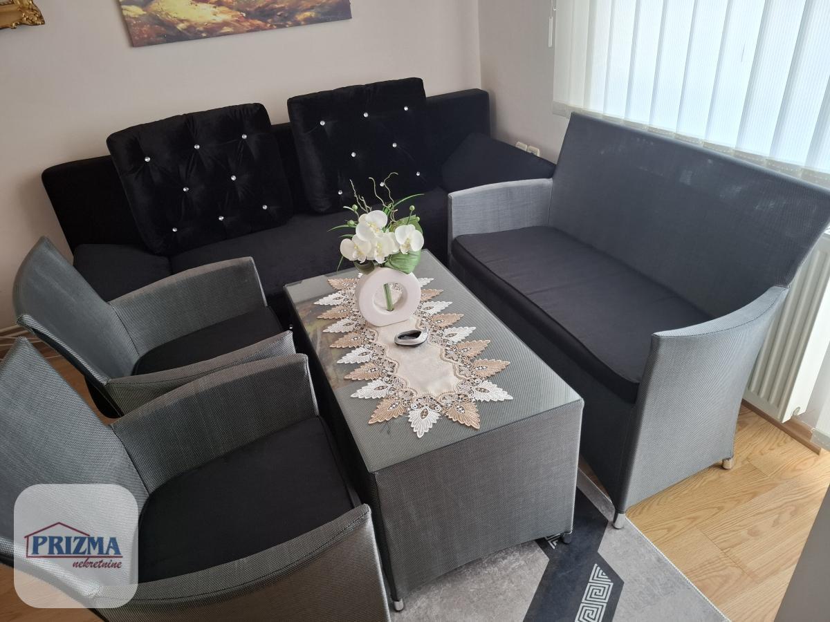 Kuća Prodaja Paraćin  222 m2