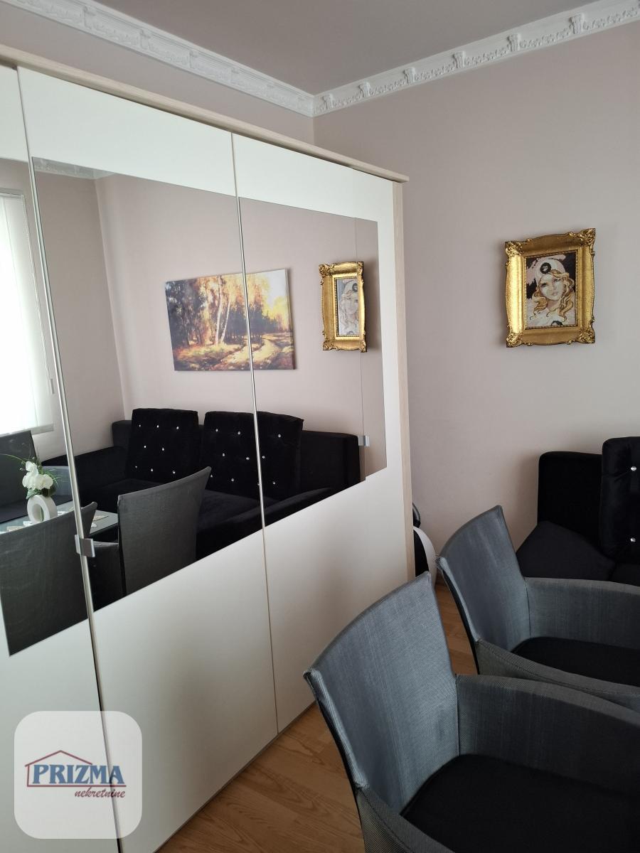 Kuća Prodaja Paraćin  222 m2