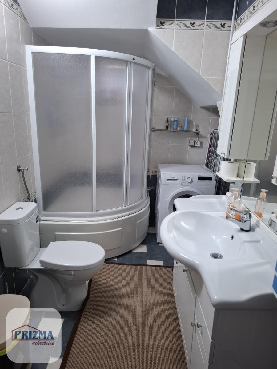 Kuća Prodaja Paraćin  222 m2