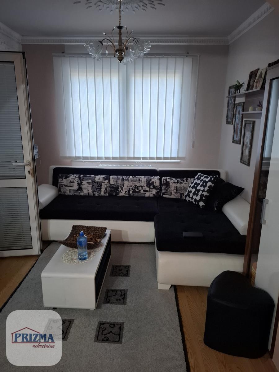 Kuća na prodaju, Novo Selo, Paraćin, 222m², 160.000 €