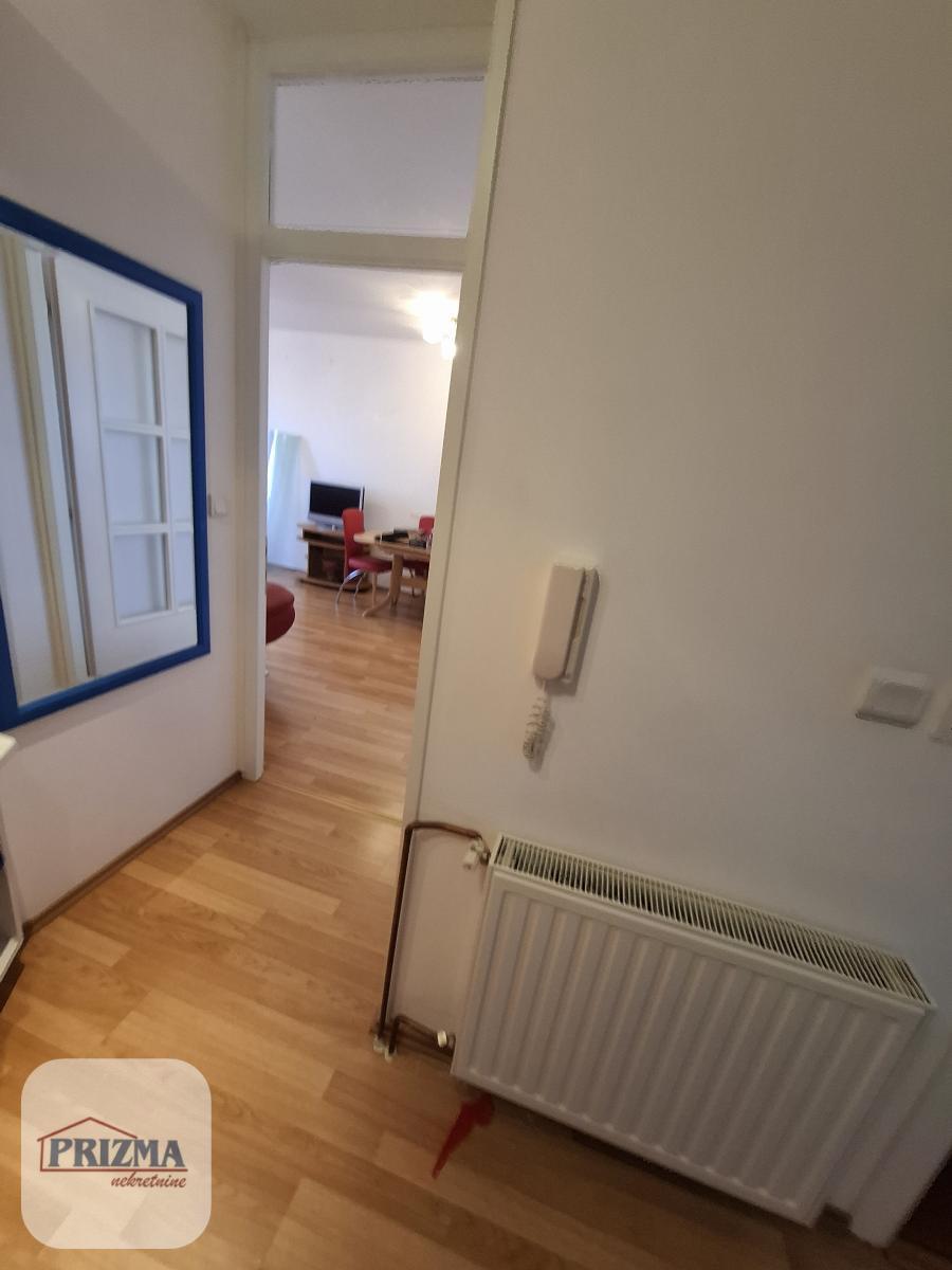 Troiposoban stan na prodaju, Centar, Paraćin, 68m², 85.000 €