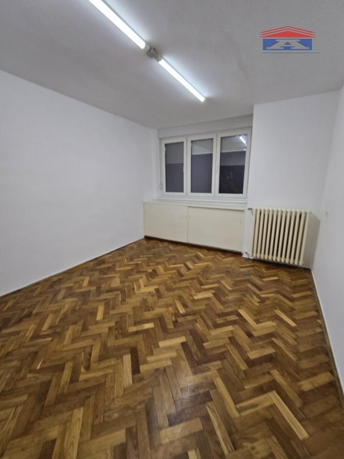 Lokal Izdavanje Novi Sad Kej 69 m2