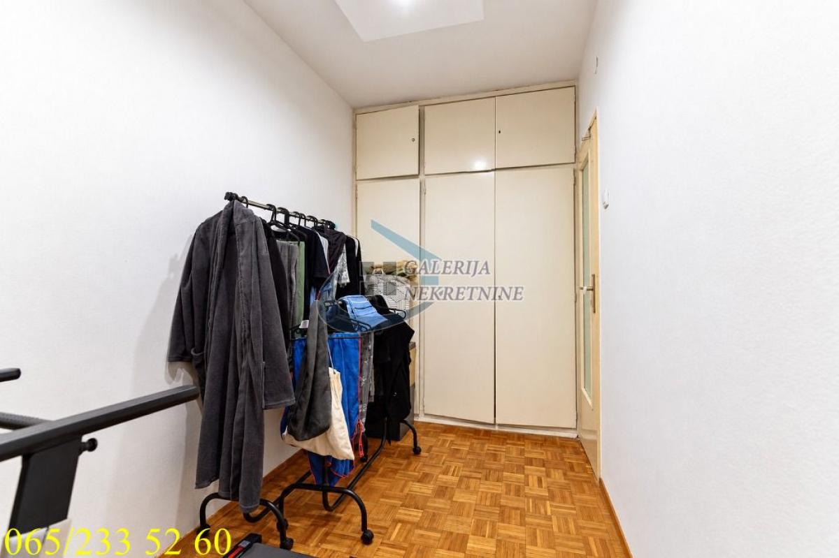 Jednoiposoban stan na prodaju, Blok 23, Beograd, 50m², 209.000 €