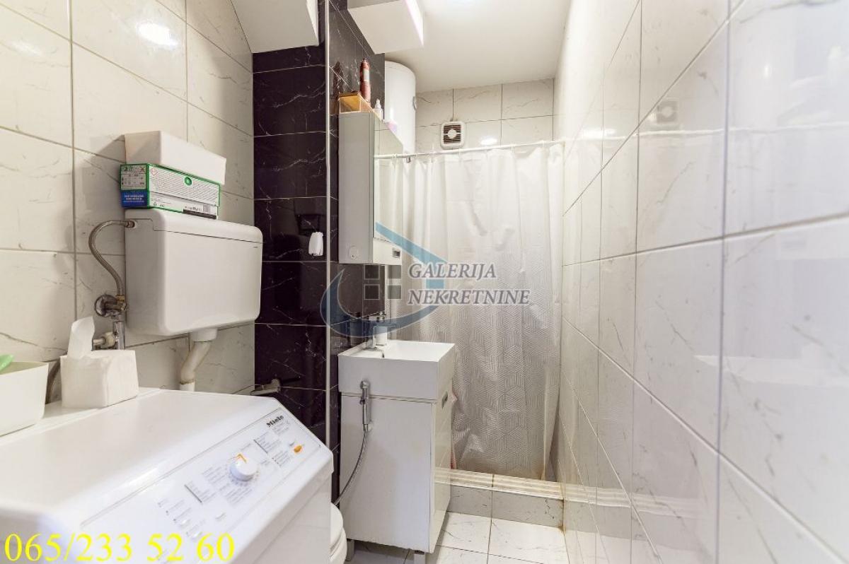 Jednoiposoban stan na prodaju, Blok 23, Beograd, 50m², 209.000 €