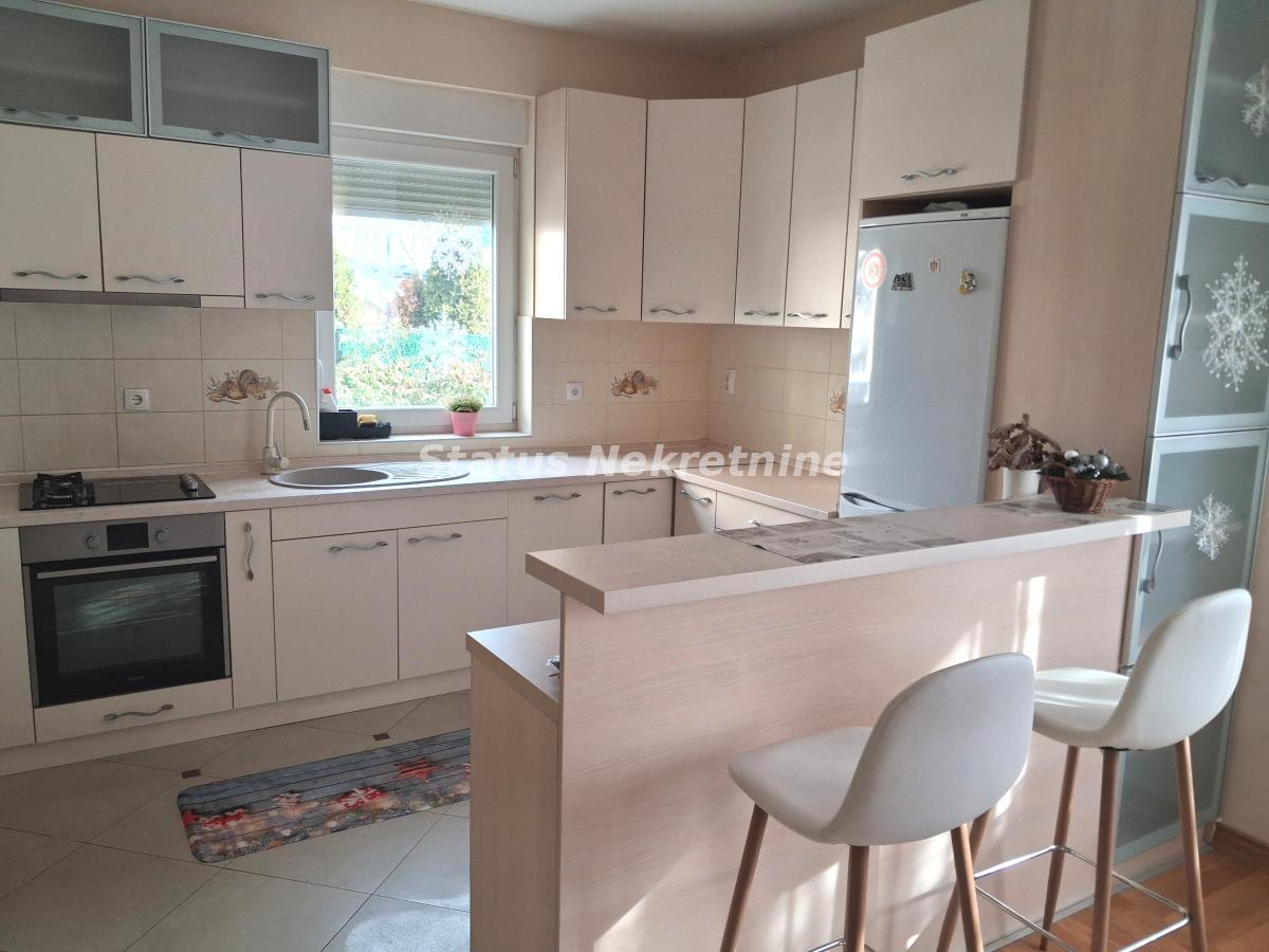 Kuća Izdavanje Novi Sad Kuća Izdavanje Novi Sad 157 m2