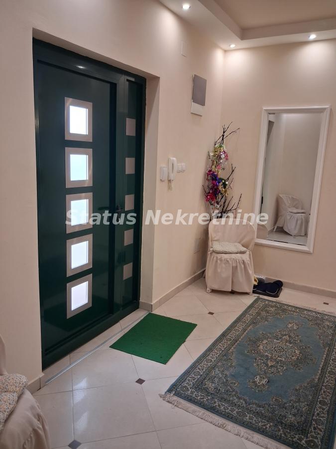 index Kuća za izdavanje, Sremska Kamenica, Novi Sad, 157m², 1.600 €/mes