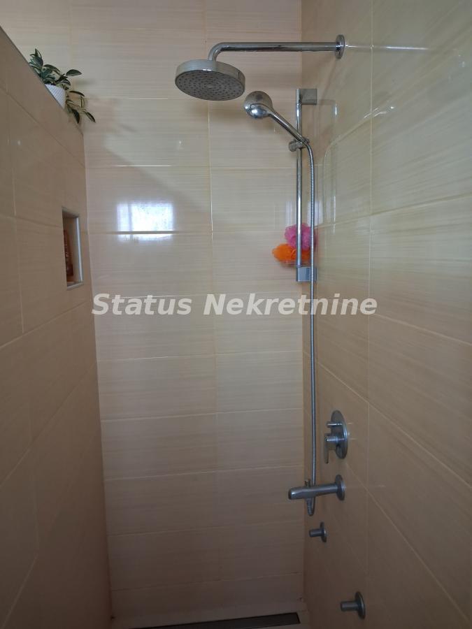 index Kuća za izdavanje, Sremska Kamenica, Novi Sad, 157m², 1.600 €/mes