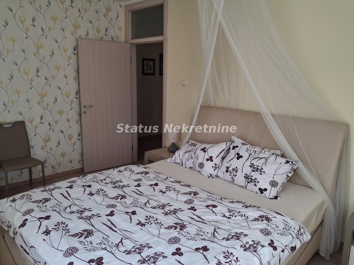 index Kuća za izdavanje, Sremska Kamenica, Novi Sad, 157m², 1.600 €/mes