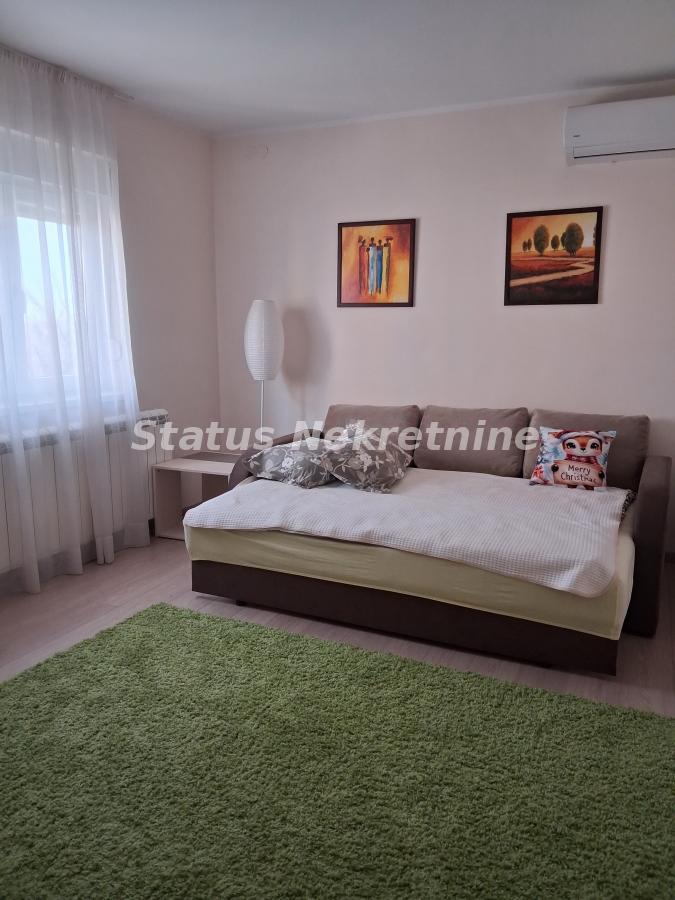 index Kuća za izdavanje, Sremska Kamenica, Novi Sad, 157m², 1.600 €/mes