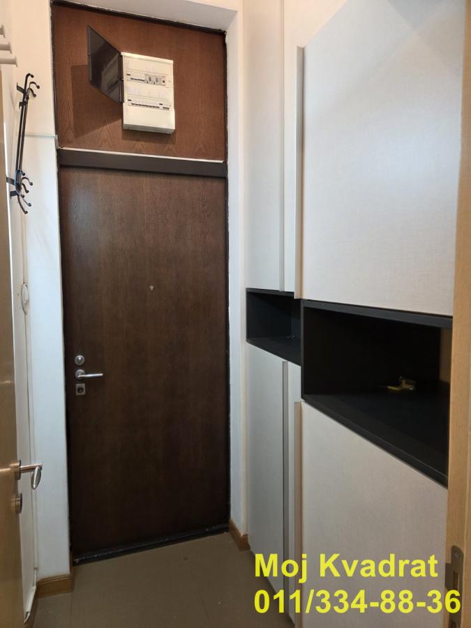 Jednoiposoban stan za izdavanje, Cvetni Trg, Beograd, 32m², 850 €/mes