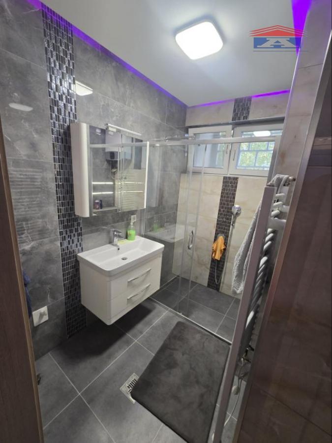 Dvosoban stan za izdavanje, Kej, Novi Sad, 64m², 800 €/mes