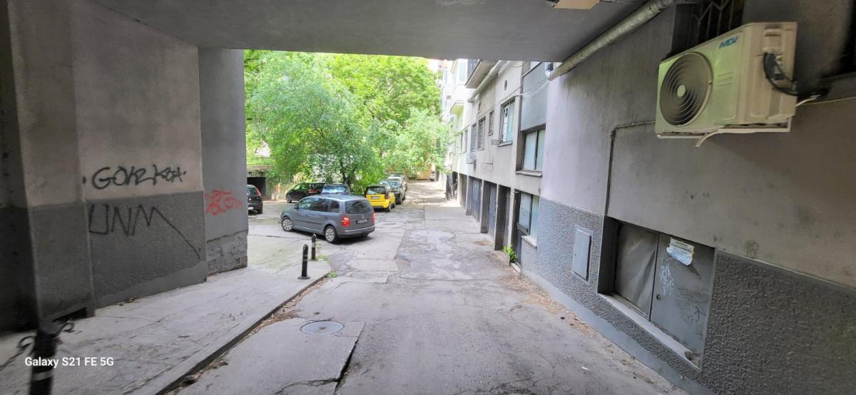 Garaža Izdavanje Novi Sad Garaža Izdavanje Novi Sad 15 m2