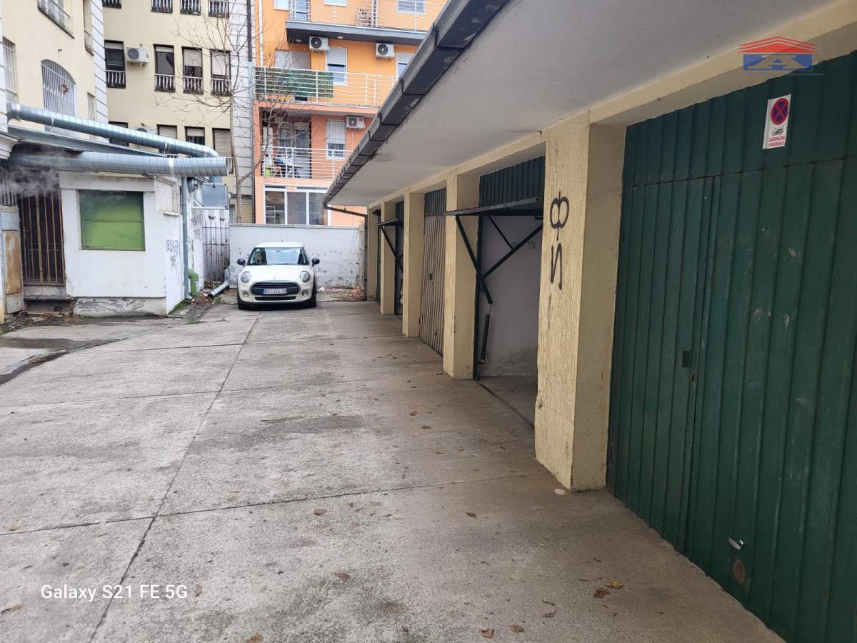 Garaža Izdavanje Novi Sad Garaža Izdavanje Novi Sad 15 m2