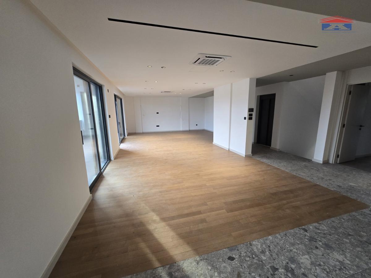 Lokal Izdavanje Novi Sad Lokal Izdavanje Novi Sad 221 m2