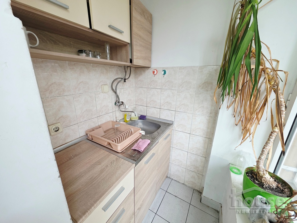 Lokal Izdavanje Novi Sad Lokal Izdavanje Novi Sad 140 m2