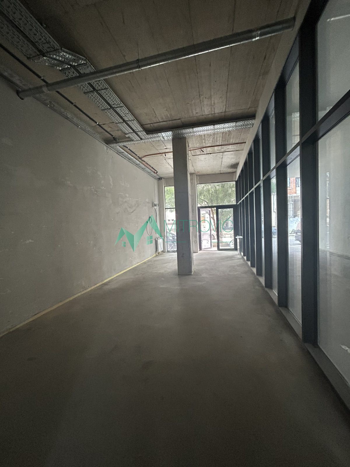 izdavanje-bulevar-osloboDJenja-9102264-j1b4w Lokal Izdavanje Novi Sad 56 m2