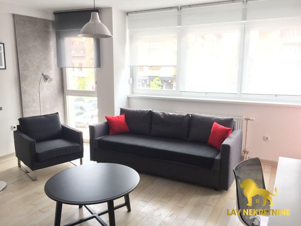 Stan Izdavanje Novi Sad  46 m2