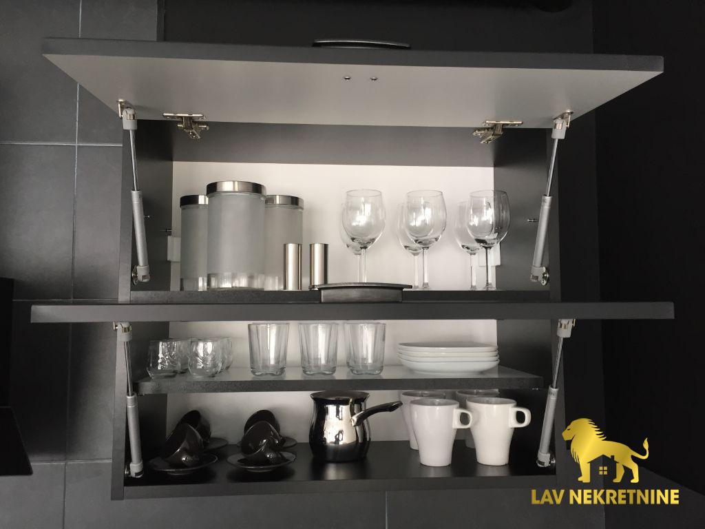Jednoiposoban stan za izdavanje, Centar, Novi Sad, 46m², 650 €/mes