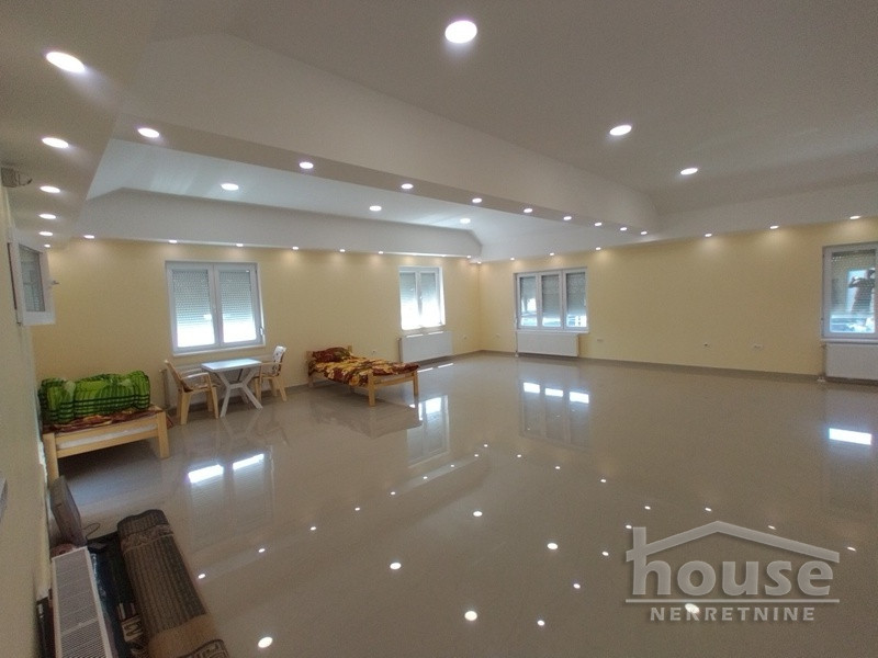 Lokal Izdavanje Novi Sad  370 m2