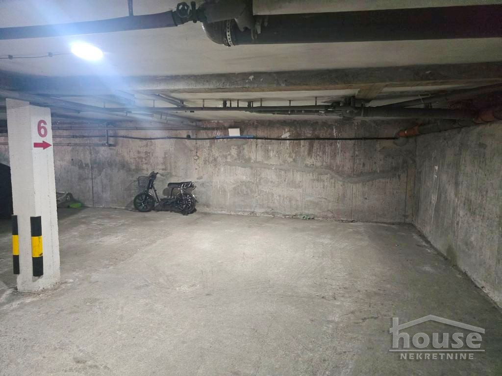 Garaža Izdavanje Novi Sad  14 m2