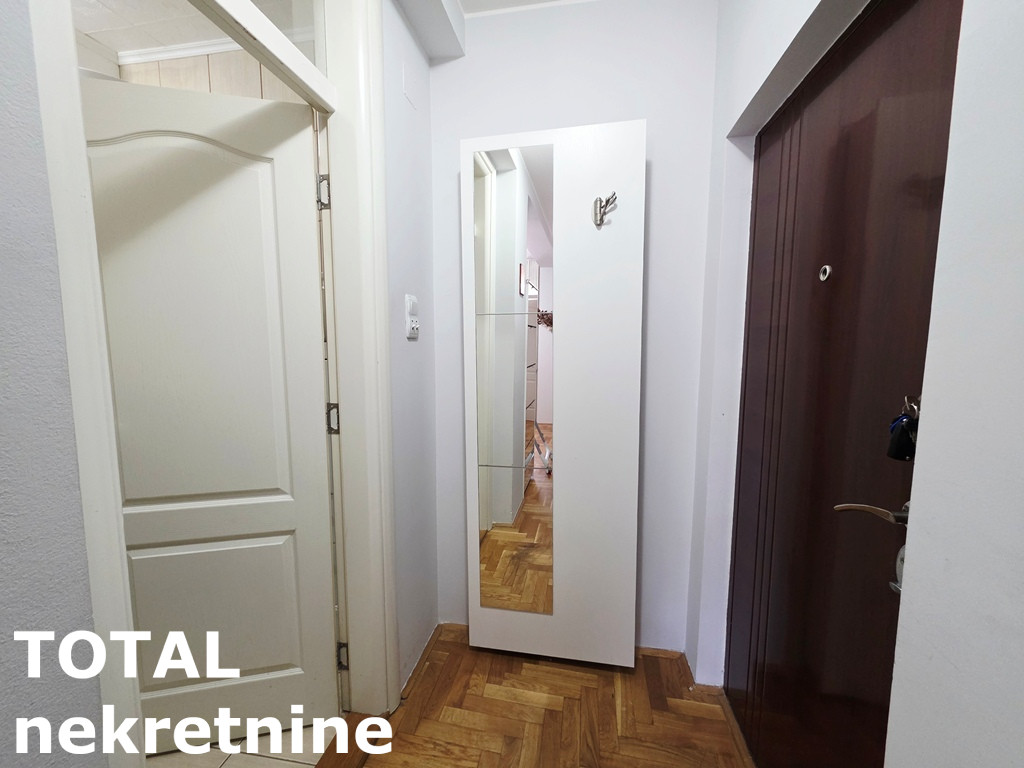 Stan Izdavanje Novi Sad  44 m2
