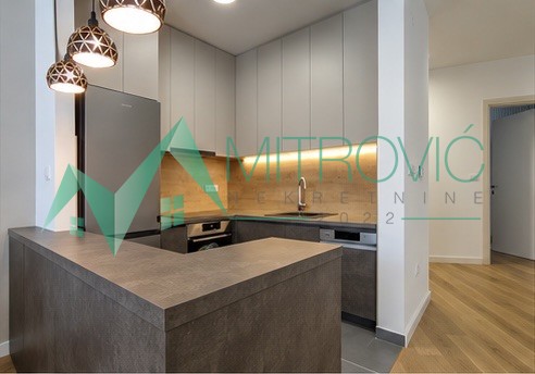 izdavanje-kej-ns-9102534-brw3r Troiposoban stan za izdavanje, Kej, Novi Sad, 100m², 1.500 €/mes