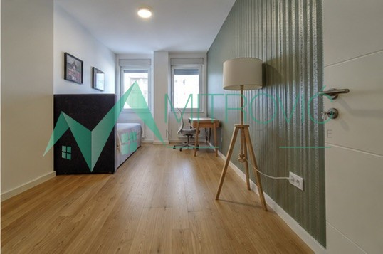 izdavanje-kej-ns-9102534-ctmcj Troiposoban stan za izdavanje, Kej, Novi Sad, 100m², 1.500 €/mes