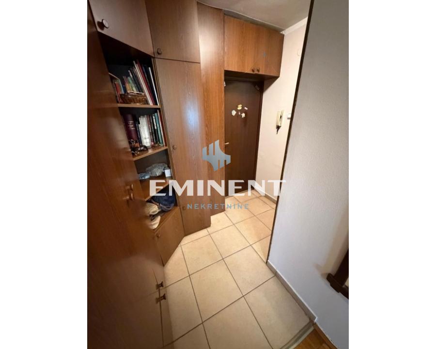 izdavanje-kuca-5j5R8ARDZC Četvorosoban stan za izdavanje, Blok 72, Beograd, 93m², 1.000 €/mes