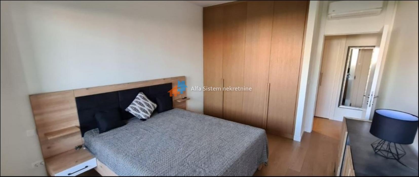izdavanje-kuca-GzaLPygLKd Stan Izdavanje Beograd Beograd na Vodi 60 m2