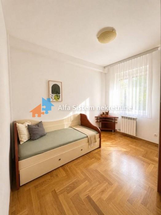Stan Izdavanje Beograd Dedinje 95 m2