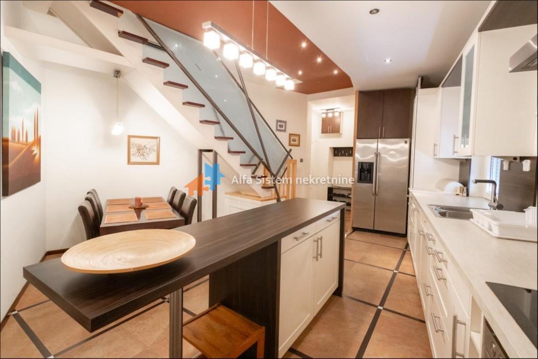 Stan Izdavanje Beograd Obilićev Venac 140 m2
