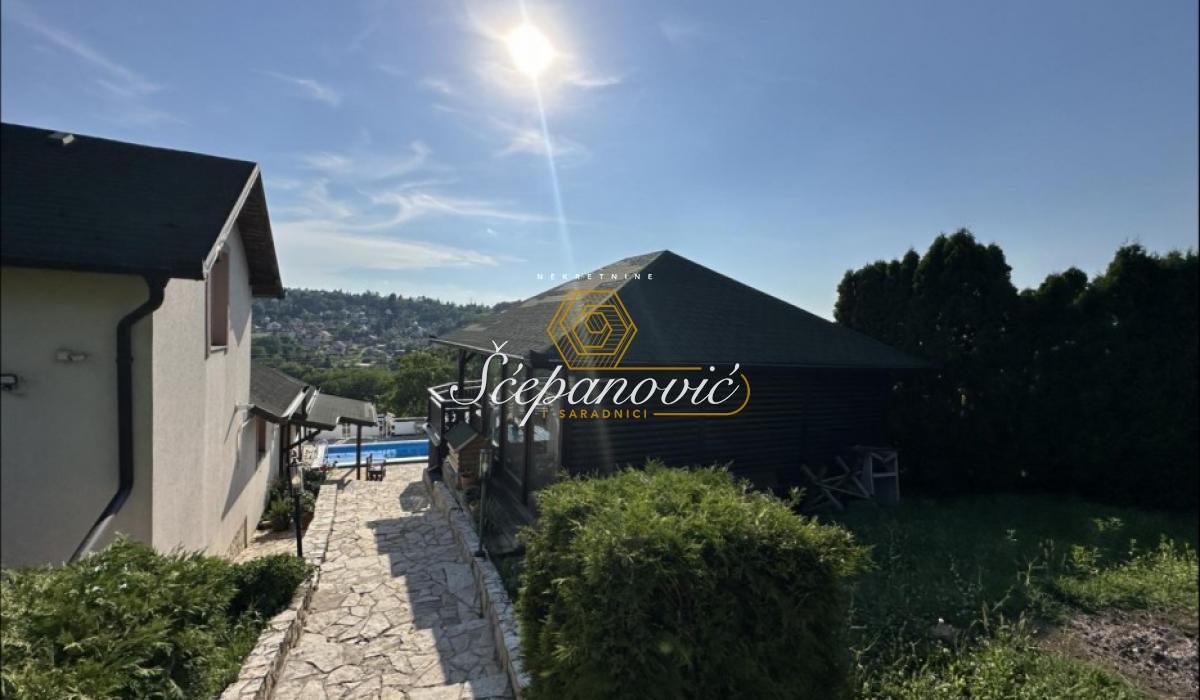Kuća Izdavanje Novi Sad Kuća Izdavanje Novi Sad Čardak 223 m2