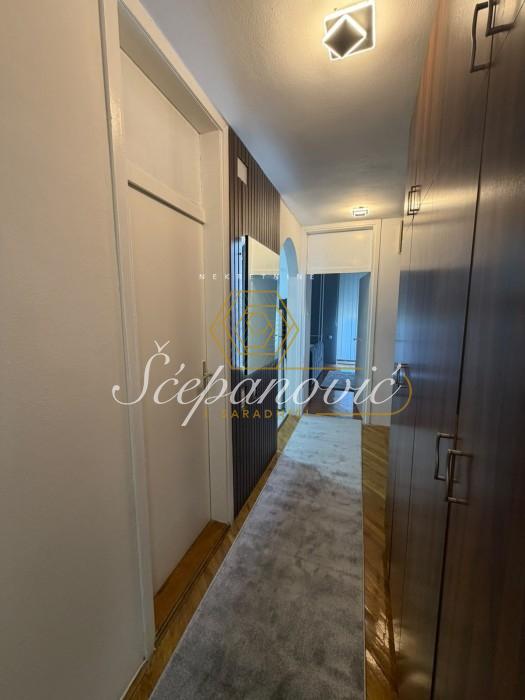 Stan Izdavanje Novi Sad  48 m2