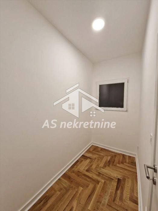 Trosoban stan za izdavanje, Francuska, Beograd, 40m², 850 €/mes