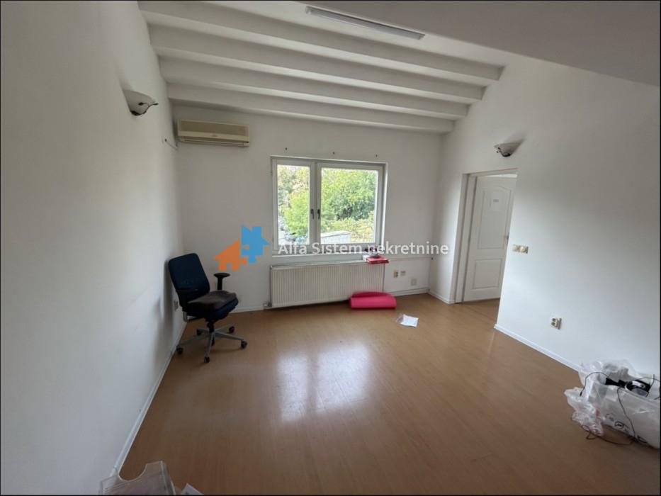Petosoban stan za izdavanje, Voždovac, Beograd, 176m², 1.500 €/mes