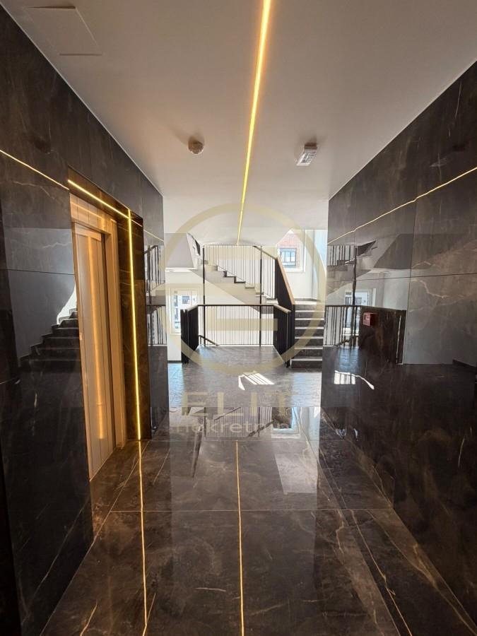 Stan Prodaja Novi Sad  65 m2