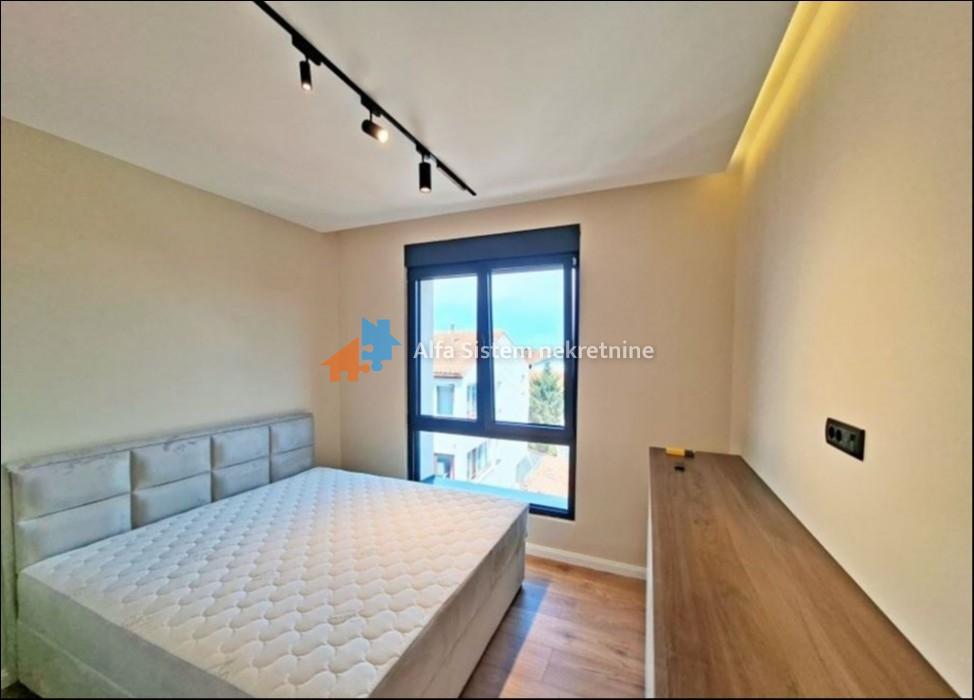 izdavanje-kuca-rL6jbGKxoZ Trosoban stan za izdavanje, Zeleno Brdo, Beograd, 82m², 1.500 €/mes