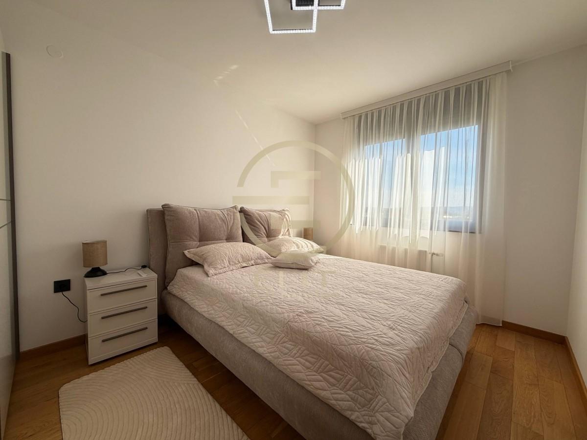 Trosoban stan za izdavanje, Sajmište, Novi Sad, 72m², 1.300 €/mes